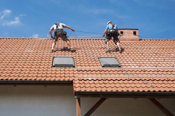 Trusted Longwood Roof Installation Experts